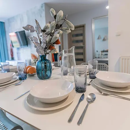 Riwiera Dla 2 Par I 2 Dzieci, 300 M Od Plazy * Władysławowo