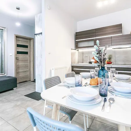 Riwiera Dla 2 Par I 2 Dzieci, 300 M Od Plazy