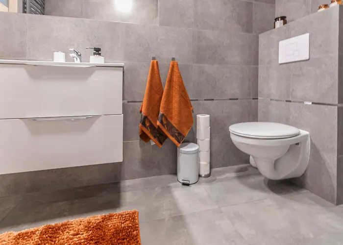 Riwiera Dla 2 Par I 2 Dzieci, 300 M Od Plazy