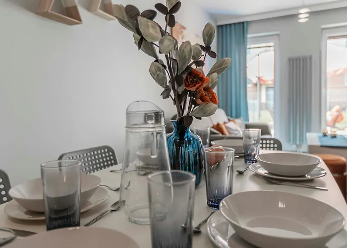 Riwiera Dla 2 Par I 2 Dzieci, 300 M Od Plazy 아파트